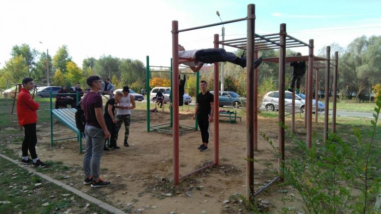 Для развития массового спорта, лидеры движения «Workout Spirit» посещают спорт.площадки районных центров (Рыбница, Григориополь, Дубоссары)